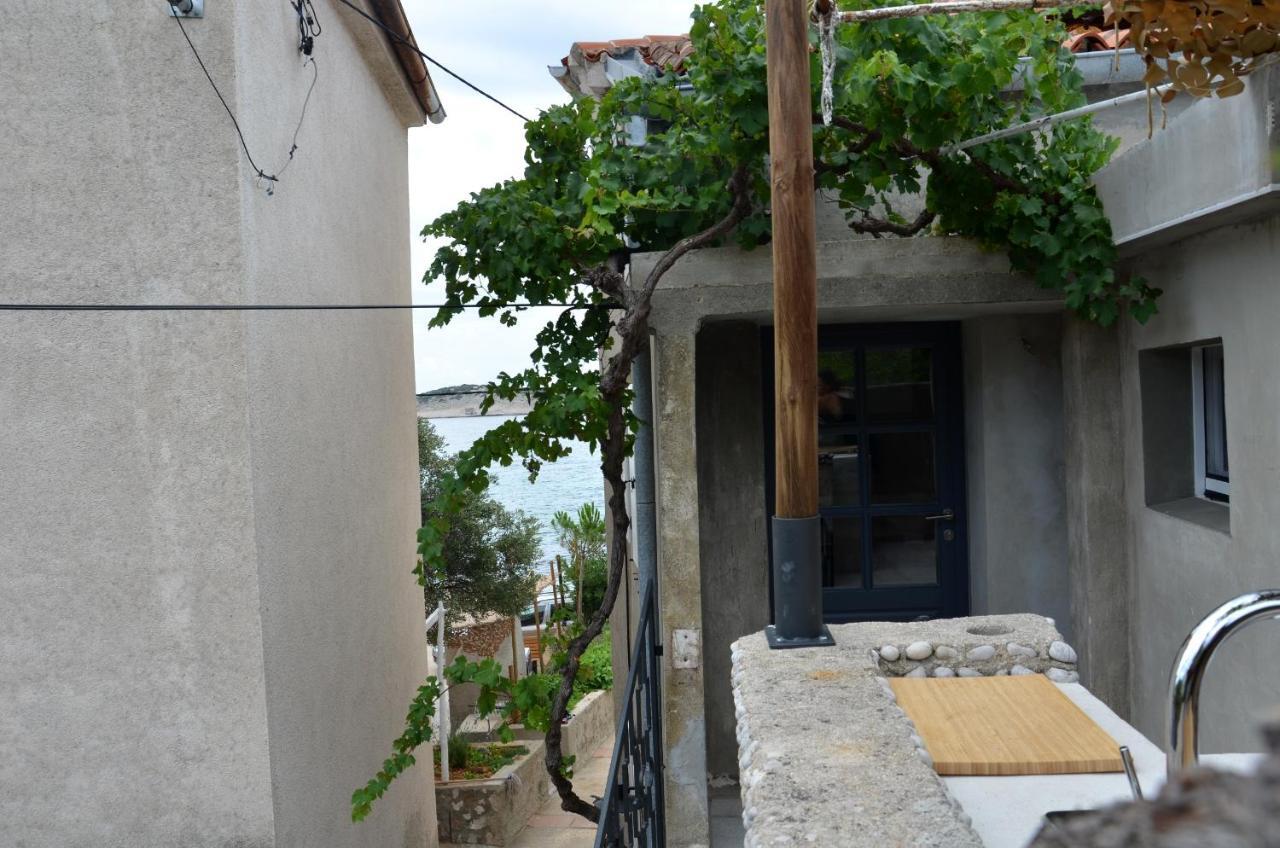 Apartments Martamare Martinšćica Buitenkant foto