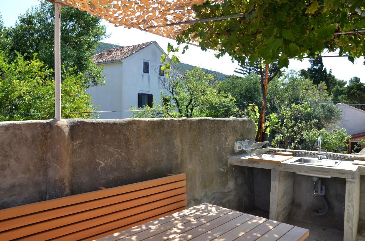 Apartments Martamare Martinšćica Buitenkant foto